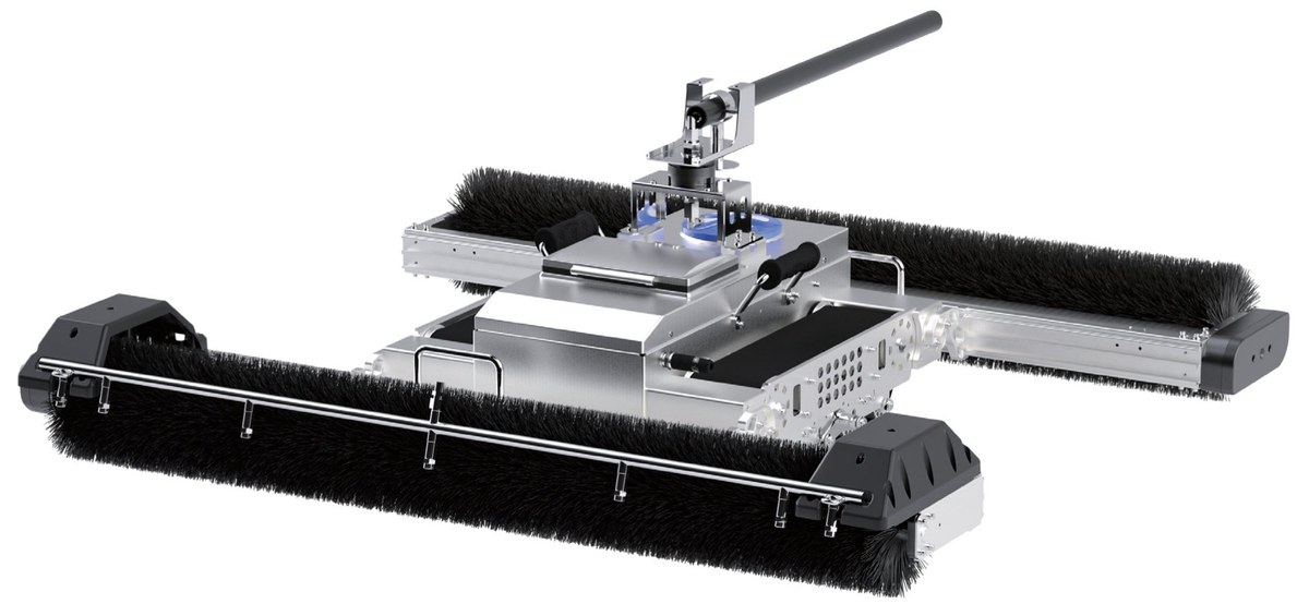 Tekwun E32L BIPV cleaning robot